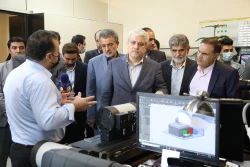 بازدید معاون علمی رئیس جمهور از شرکت های نانویی مسقر در پژوهشگاه پلیمر
 4