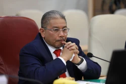 بازدید وزیر امور خارجه برونئی از ستاد فناوری نانو
 5