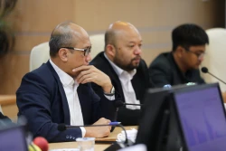 بازدید اعضای آژانس ملی پژوهش و نوآوری اندونزی 13