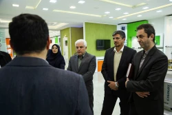 بازدید رئیس شورای ملی ایمنی زیستی و جمعی از مدیران سازمان محیط زیست  از ستاد 14