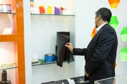 بازدید رئیس شورای ملی ایمنی زیستی و جمعی از مدیران سازمان محیط زیست  از ستاد 15