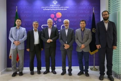 بازدید دکتر پیمان فلسفی نماینده مردم تهران در مجلس شورای اسلامی و نایب رئیس کمیسیون کشاورزی مجلس شورای اسلامی از نمایشگاه ستاد توسعه فناوری‌های نانو و میکرو 11